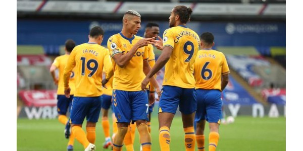 Klęska Manchesteru United i awans Evertonu